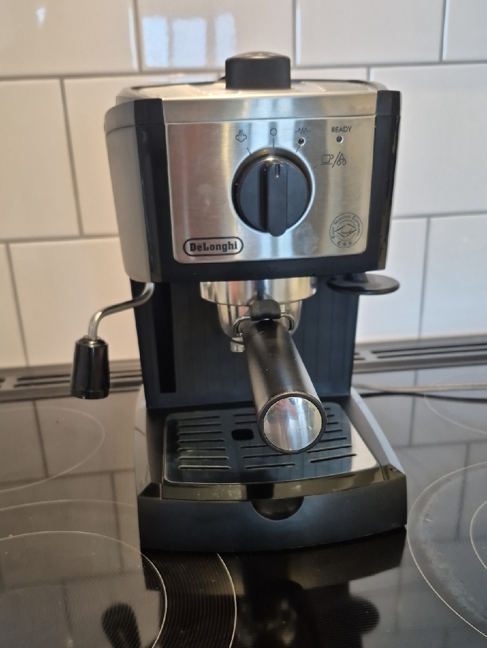 Delonghi Manual Stainless Espresso Machine